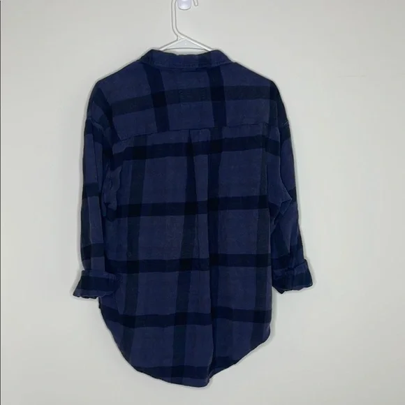 Aerie Blue Casual Button Down Shirt Relaxed Fit - Picture 6 of 6